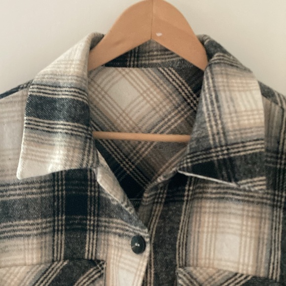 Plaid Jacket - Picture 2 of 6